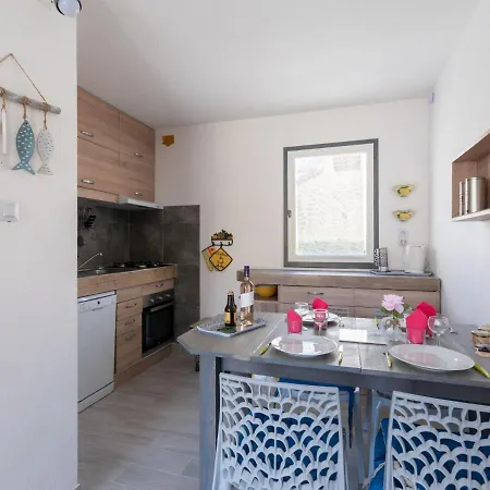 Les Maisons De La Plage-12 By Interhome *